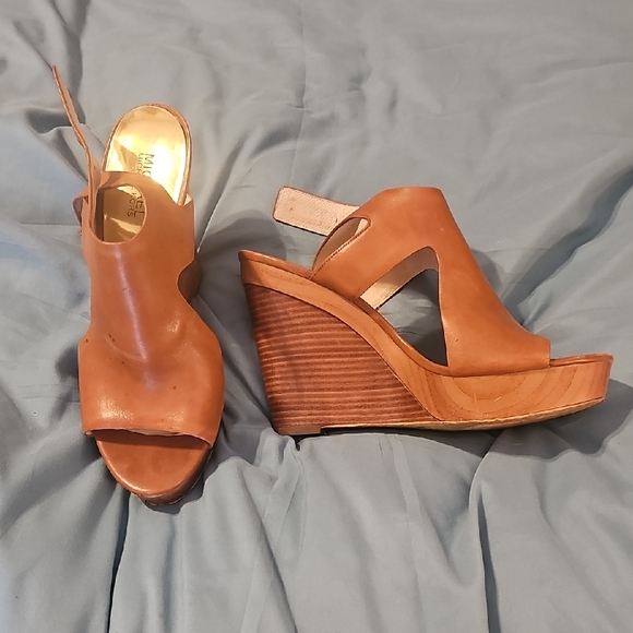 MICHAEL Michael Kors Tan Wedge Sandals - Picture 1 of 4